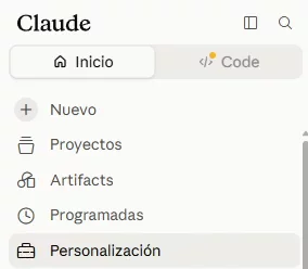 Menú lateral de Claude con Personalización seleccionado